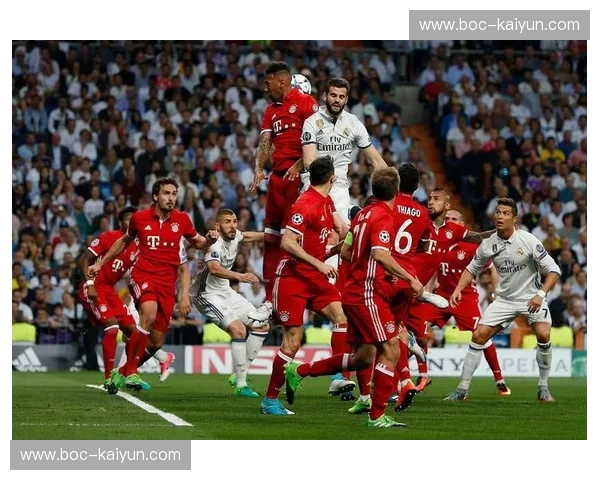 红色德比的激情碰撞：本菲卡与拜仁慕尼黑的恩怨情仇